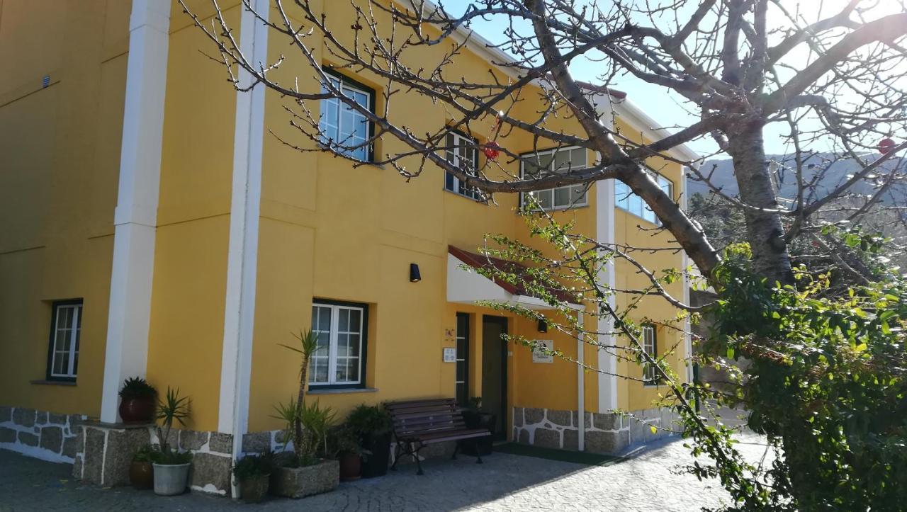 Casa Da Fonte Sagrada Hotel Loriga Exterior photo