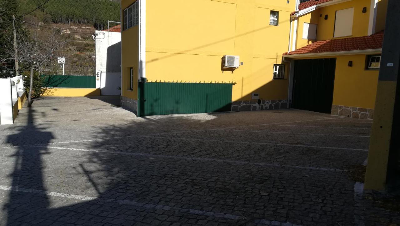 Casa Da Fonte Sagrada Hotel Loriga Exterior photo